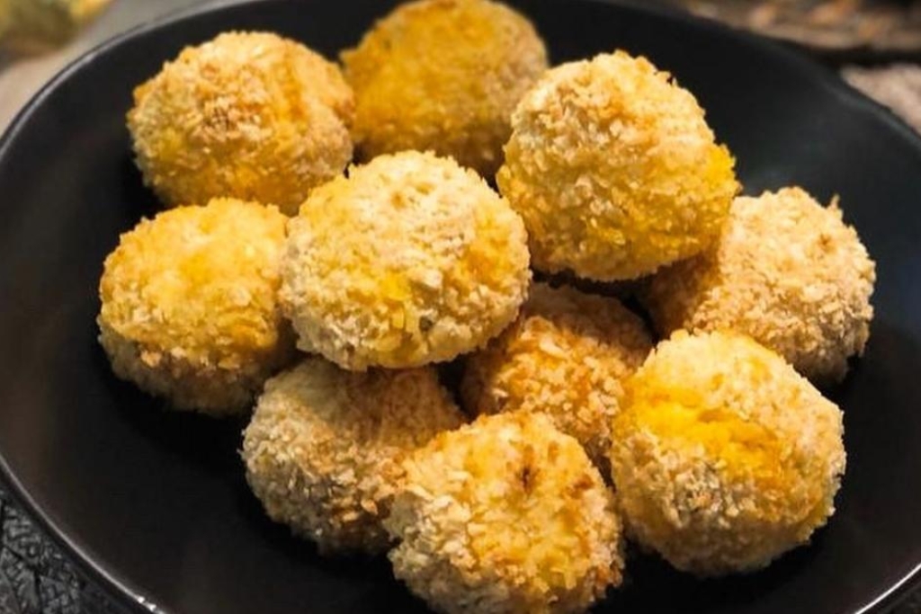 Bolinho de frango cremoso sem massa, o melhor petisco para receber os amigos