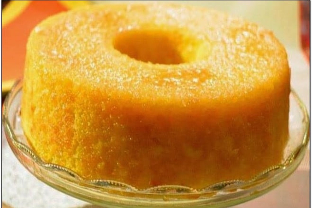 Bolo de laranja sem leite e sem farinha feito no liquidificador, uma delícia para lanche ou o café