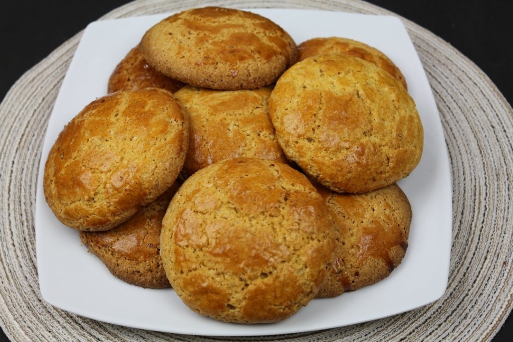 Broa de milho da vovó, receita caseira feita em fazenda que fica delicioso 