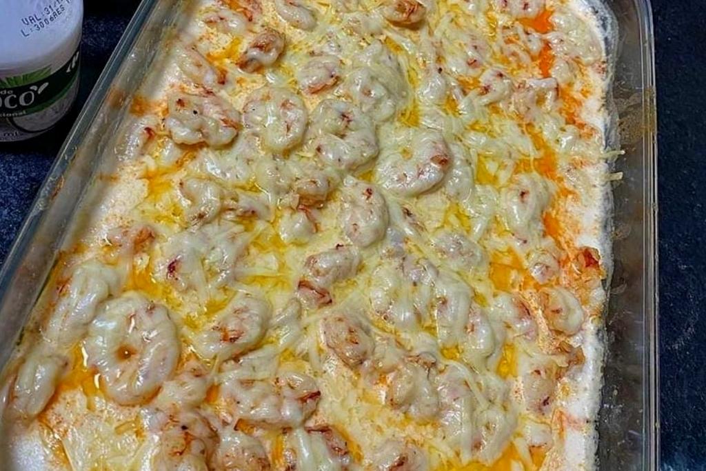 Camarão gratinado, uma receita super prática, perfeita para qualquer ocasião